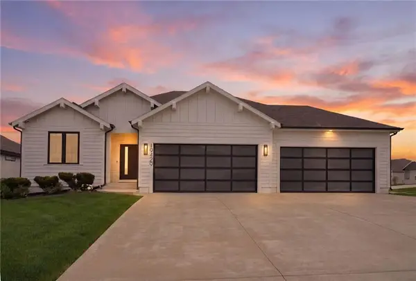 19429 W 201st Terrace, Spring Hill, KS 66083