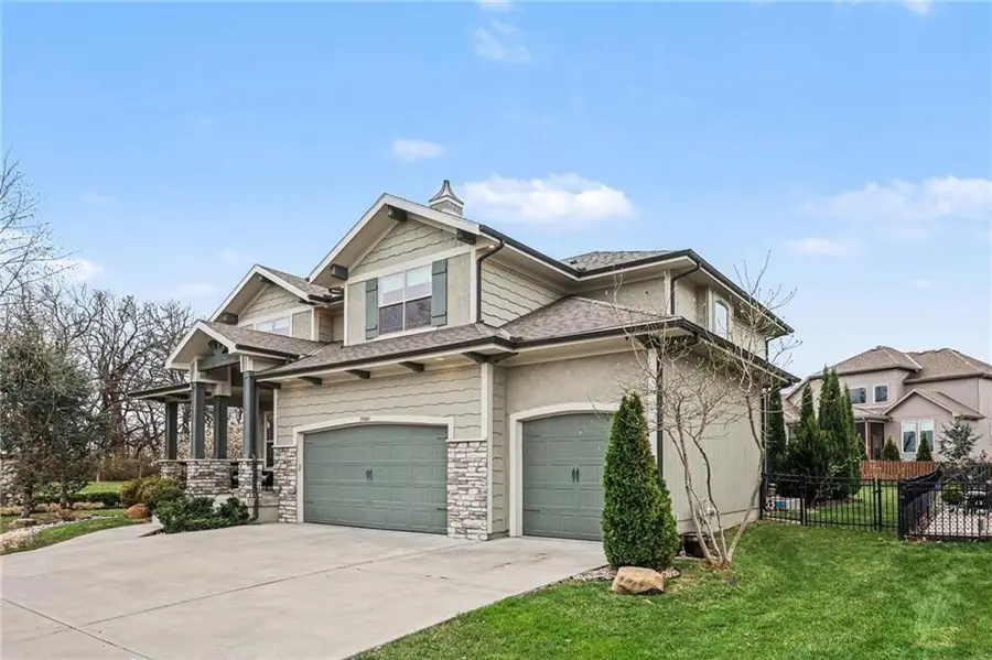 15945 W 165th Street, Olathe, KS 66062 - #2