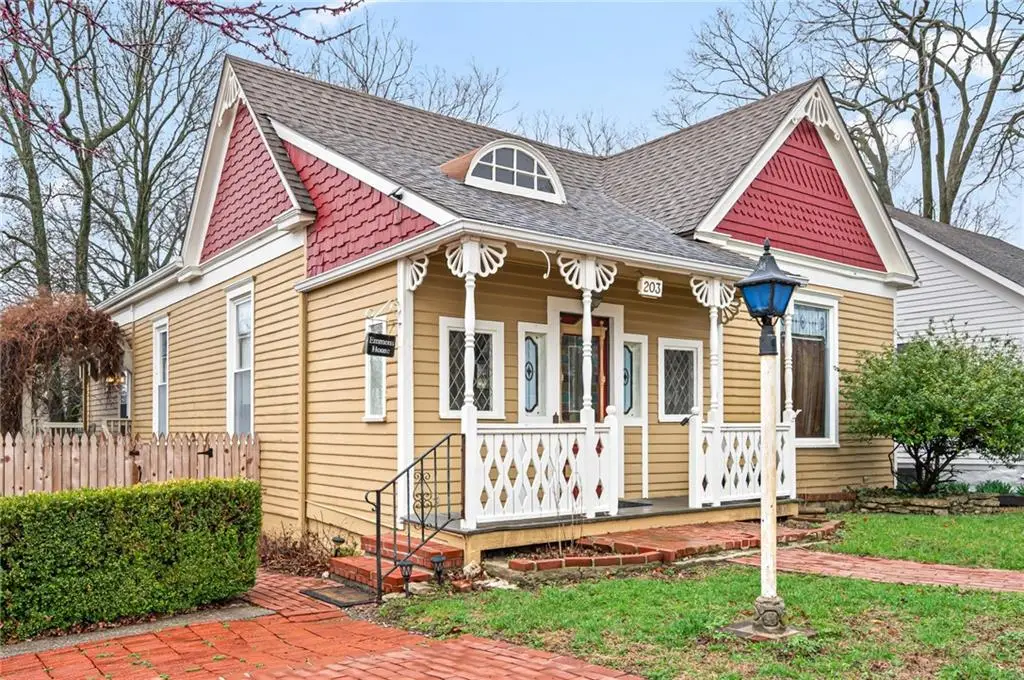 203 W Mechanic Street, Harrisonville, MO 64701 - #1