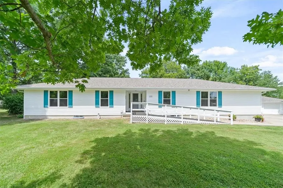 609 Main Street, East Lynne, MO 64743 - #2