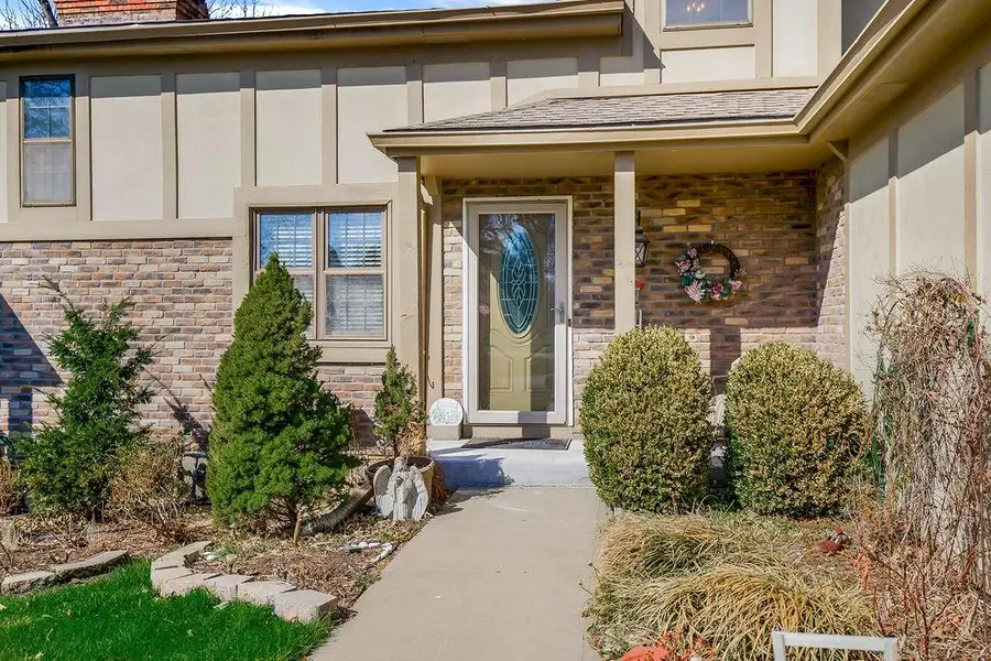 11051 W 95th Terrace, Overland Park, KS 66214 - #2