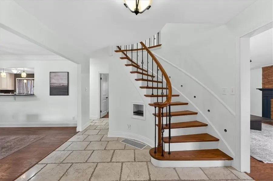 5404 Chadwick Road, Fairway, KS 66205 - #3