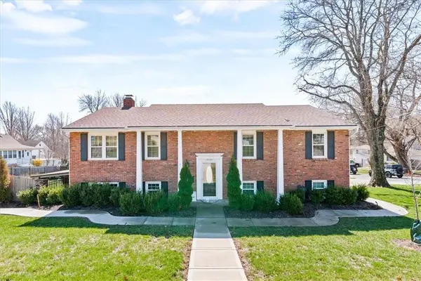 10105 W 55th Street, Merriam, KS 66203