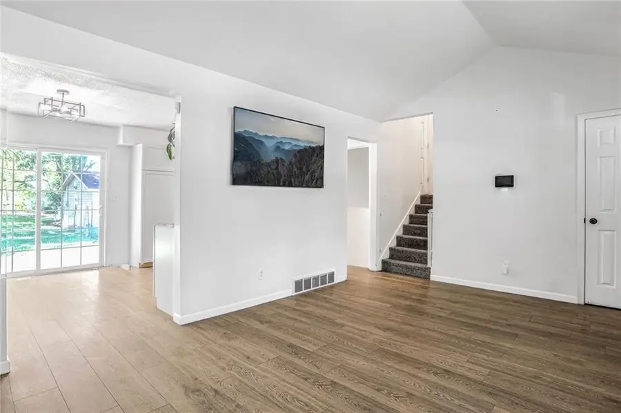 2404 Garland Street, Leavenworth, KS 66048 - #2