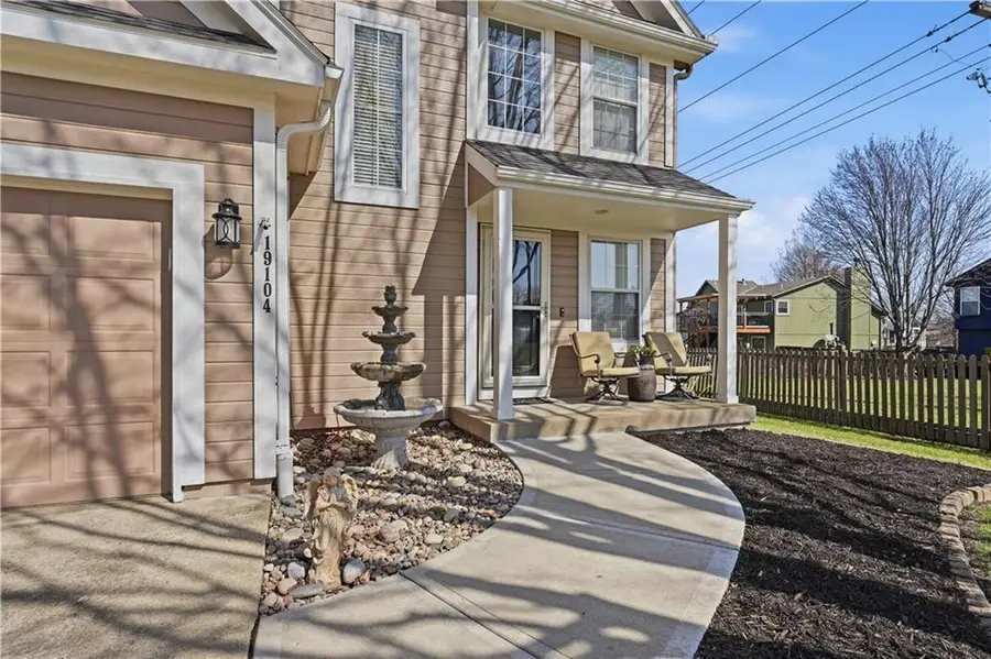 19104 W 163rd Place, Olathe, KS 66062 - #2