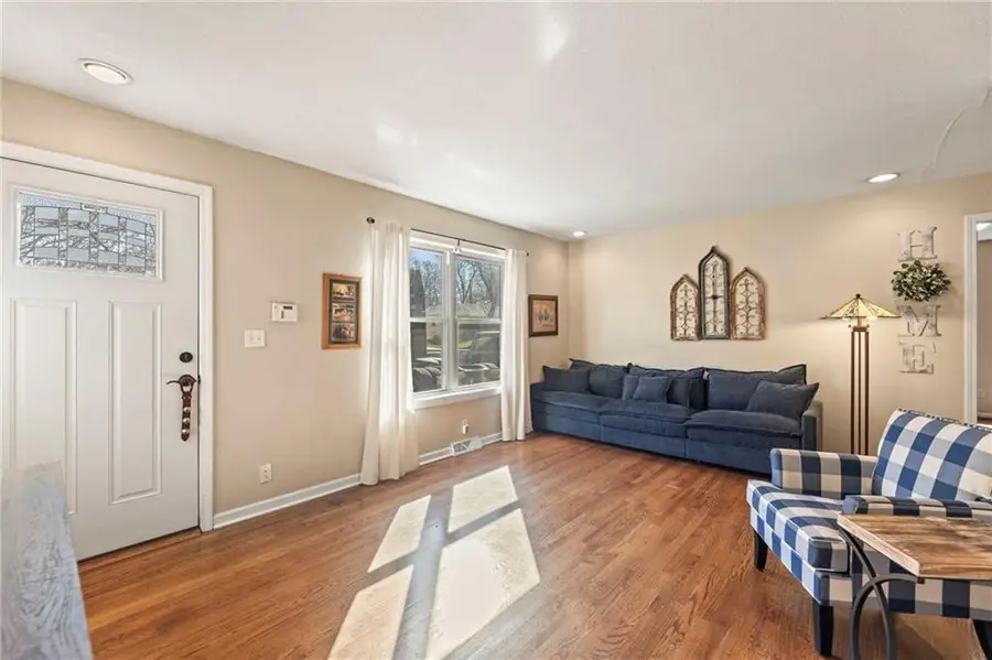 104 SW Alderson Place, Lees Summit, MO 64063 - #3