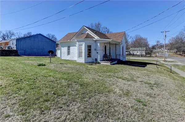 211 W Maple Street, Plattsburg, MO 64477