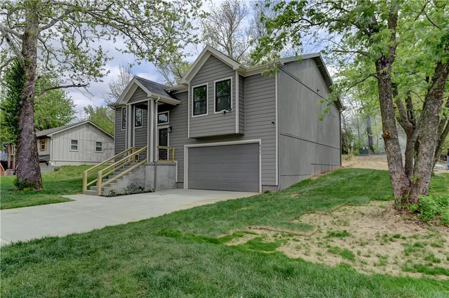 631 N 62nd Street, Kansas City, KS 66102 - #3