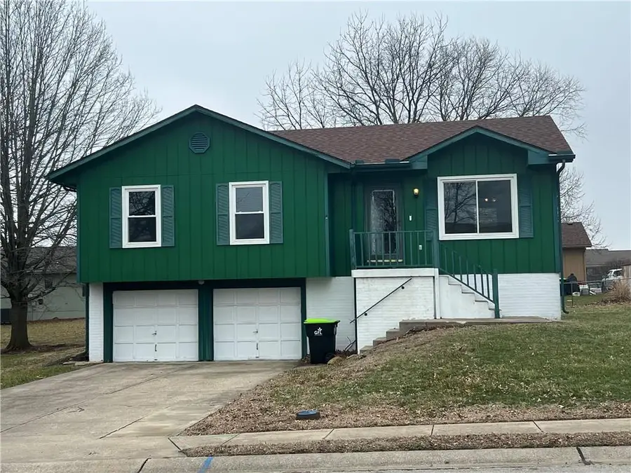 606 Younger Drive, Harrisonville, MO 64701 - #2