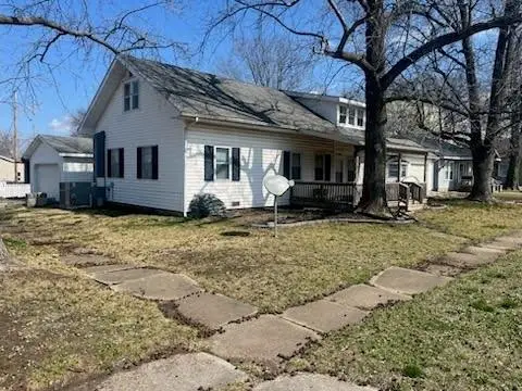 406 E 15th Street, Baxter Springs, KS 66713 - #2