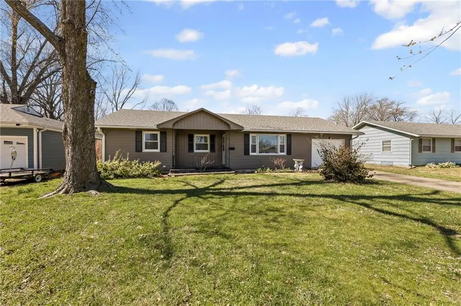 1310 S Poplar Street, Ottawa, KS 66067 - #3