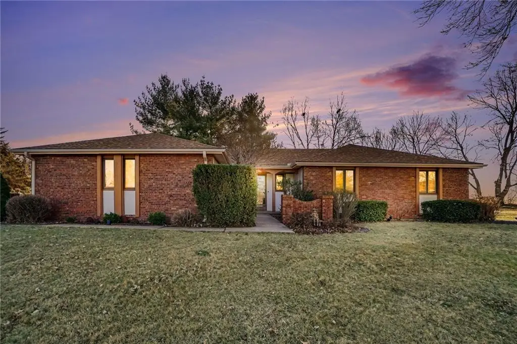 1109 S Catalpa Street, Savannah, MO 64485 - #1