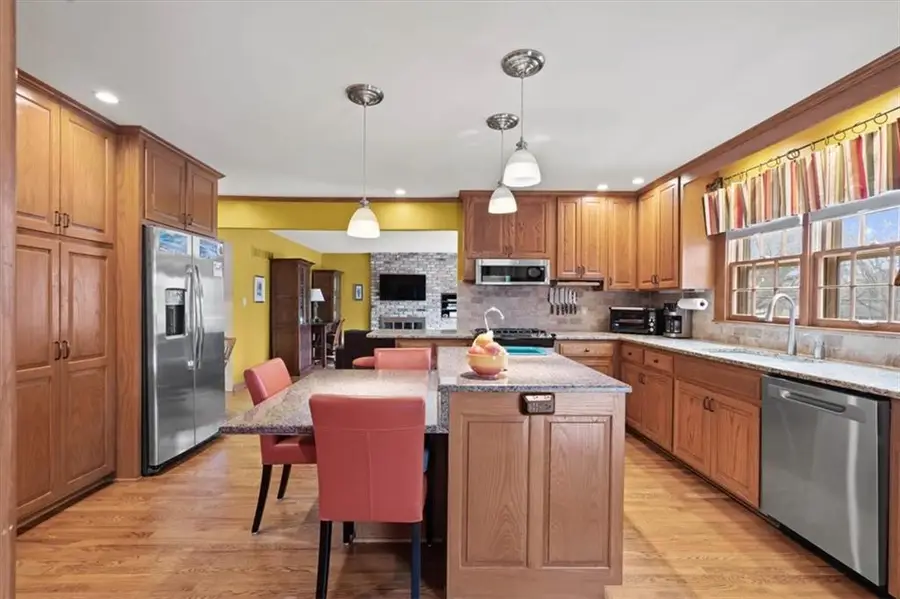 6601 Outlook Drive, Mission, KS 66202 - #3