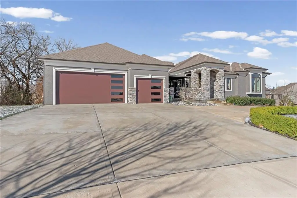 11512 S Iowa Street, Olathe, KS 66061 - #1