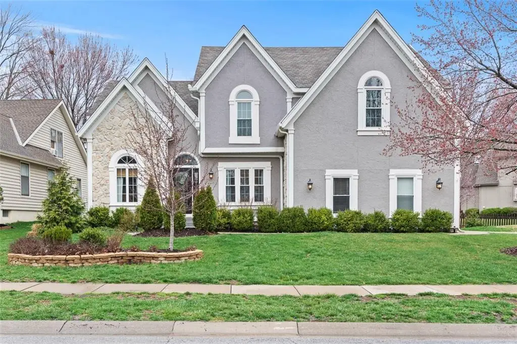 1450 E Orleans Drive, Olathe, KS 66062 - #1