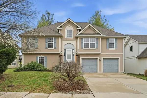 402 Shannon Avenue, Smithville, MO 64089