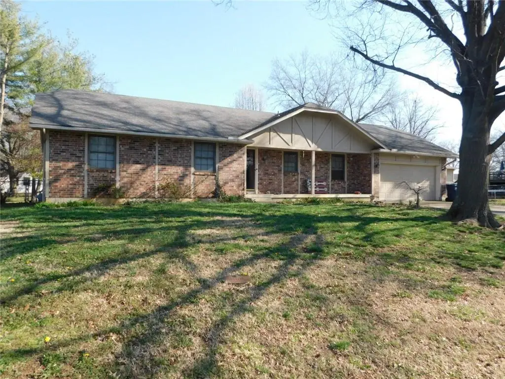 1805 Cambridge Lane, Pittsburg, KS 66762 - #1