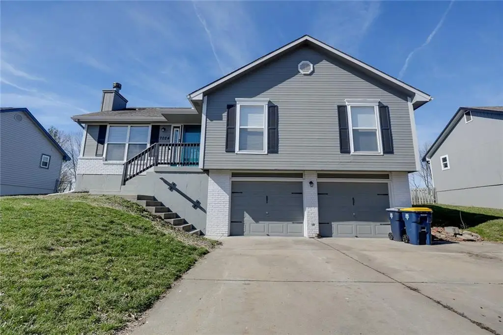 7024 N Winchester Avenue, Kansas City, MO 64119 - #1