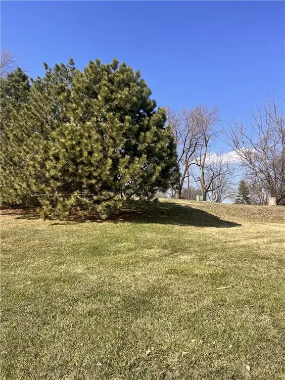 4113 Hidden Valley Drive, Saint Joseph, MO 64506 - #3