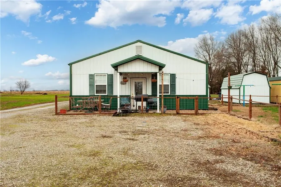 500 S Missouri Street, Green Ridge, MO 65332 - #3