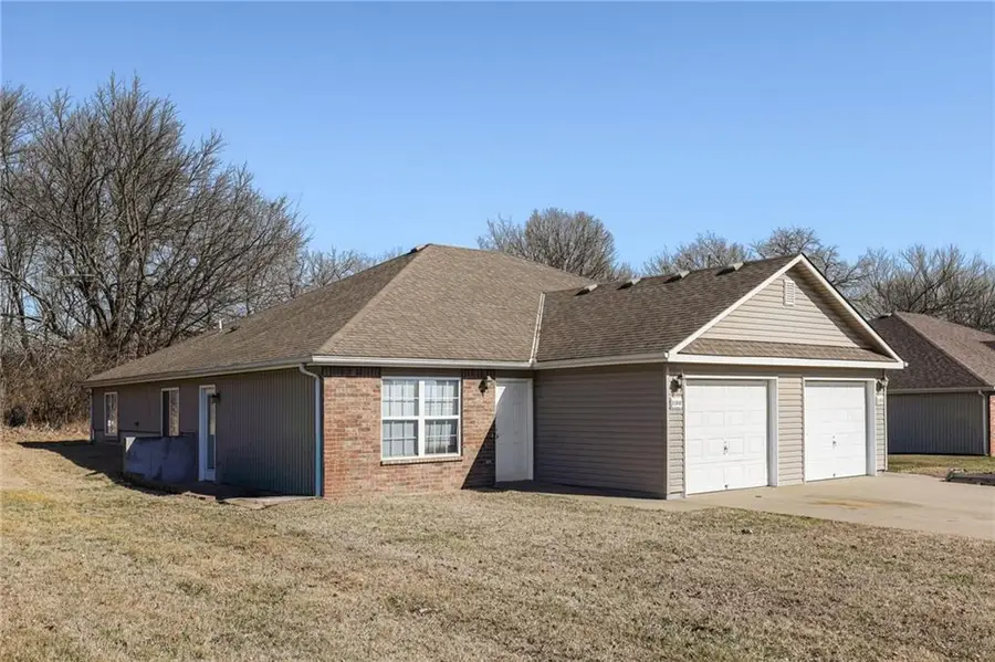 1100-1102 Fall Meadow Lane, Belton, MO 64012 - #2