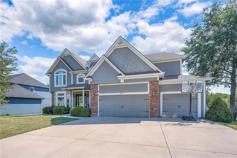 9217 N Lydia Avenue, Kansas City, MO 64155 - #2