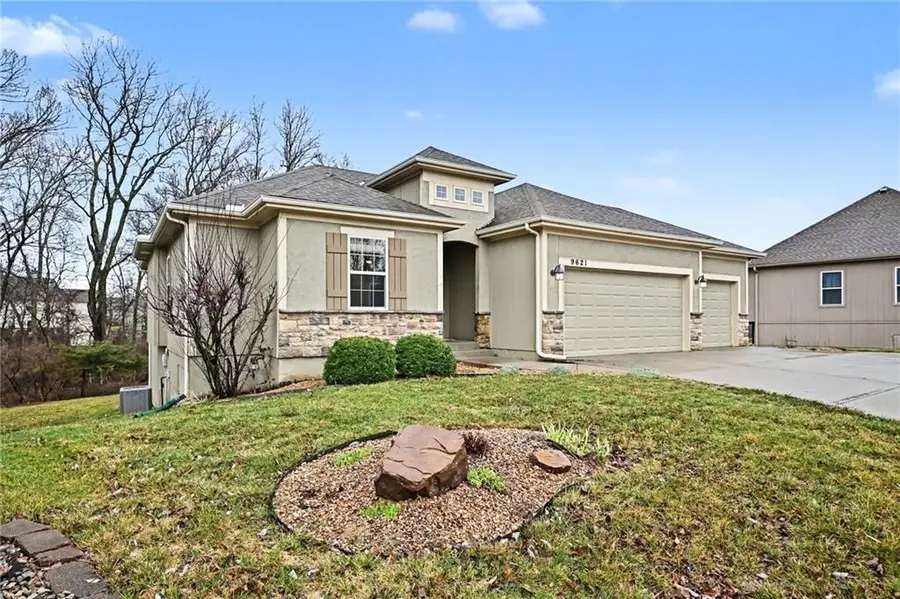 9621 N Adrian Avenue, Kansas City, MO 64154 - #2