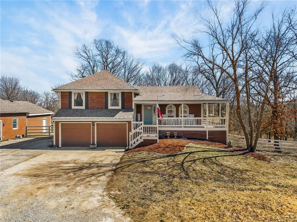 30030 W 84th Street, De Soto, KS 66018 - #1