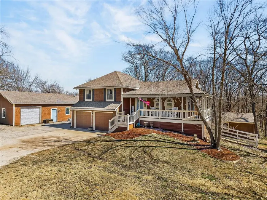 30030 W 84th Street, De Soto, KS 66018 - #3