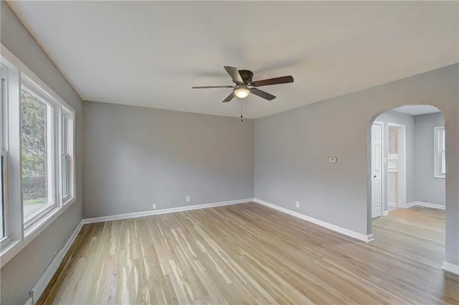 3427 N Bales Avenue, Kansas City, MO 64117 - #2