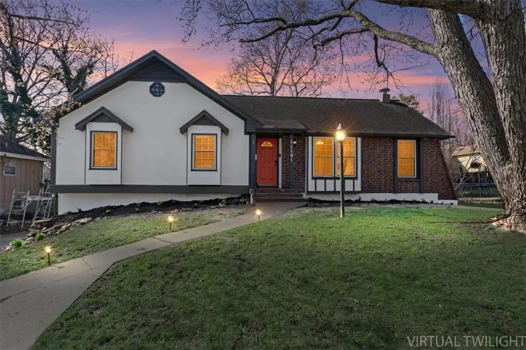 11101 E 72nd Terrace, Raytown, MO 64133 - #1