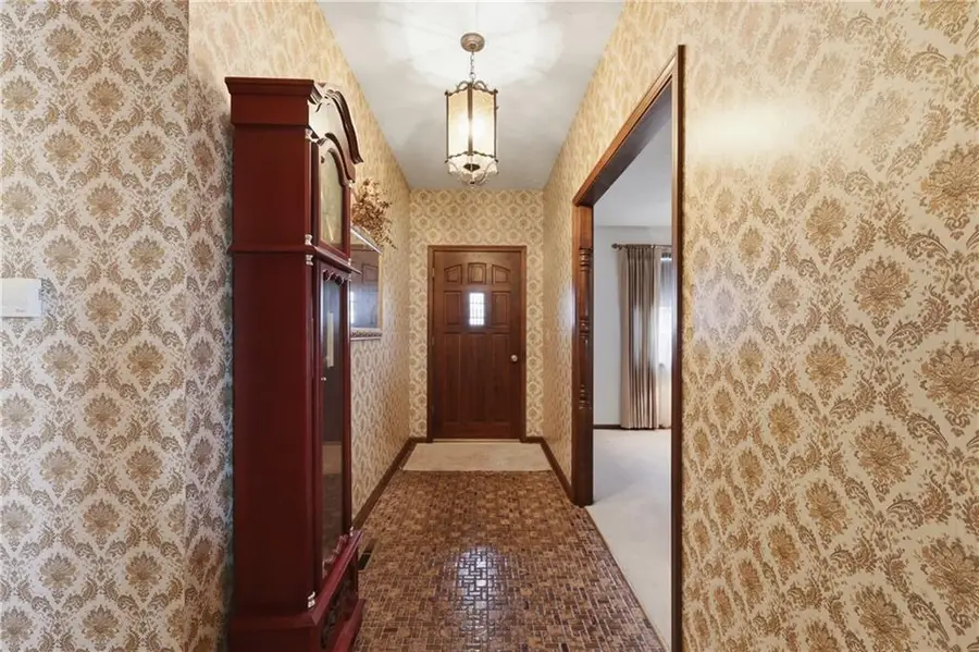 908 NW 10th Street, Blue Springs, MO 64015 - #3