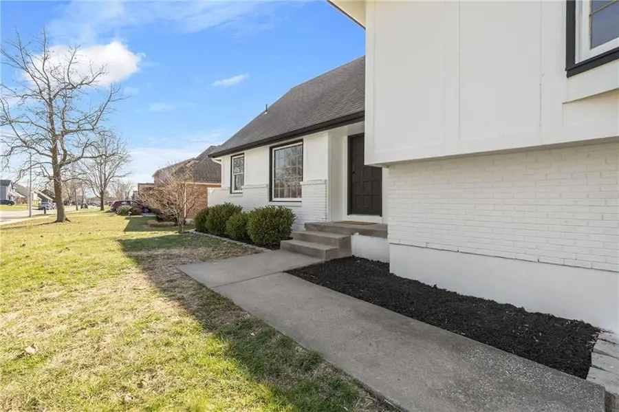 9718 Appleton Avenue, Kansas City, MO 64134 - #3