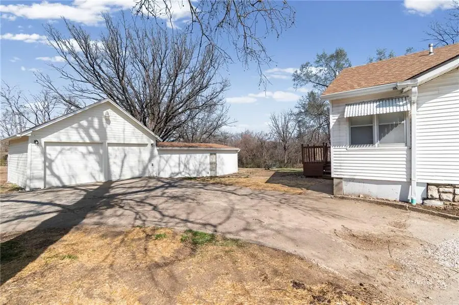 4118 Gibbs Road, Kansas City, KS 66106 - #3