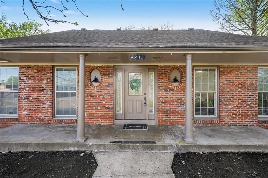 4811 Waukomis Drive, Kansas City, MO 64151 - #2