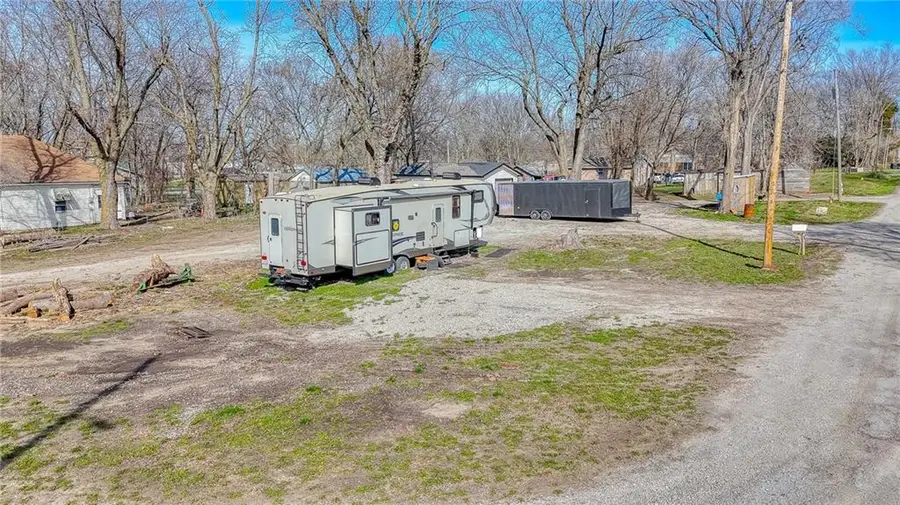 608 W Heth Street, Mayview, MO 64071 - #3