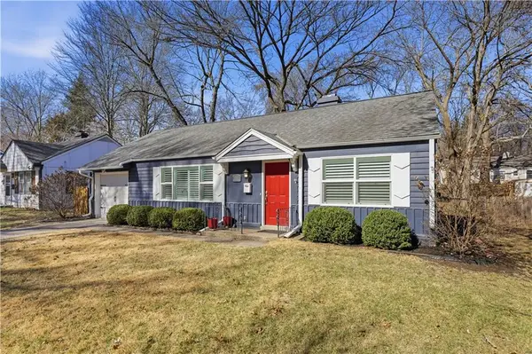 2512 W 77th Street, Prairie Village, KS 66208