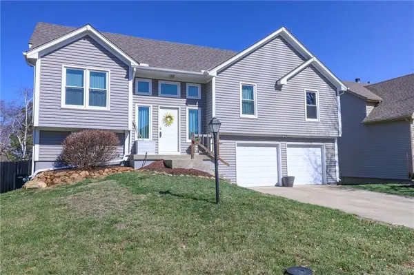 12391 S Parker Terrace, Olathe, KS 66061