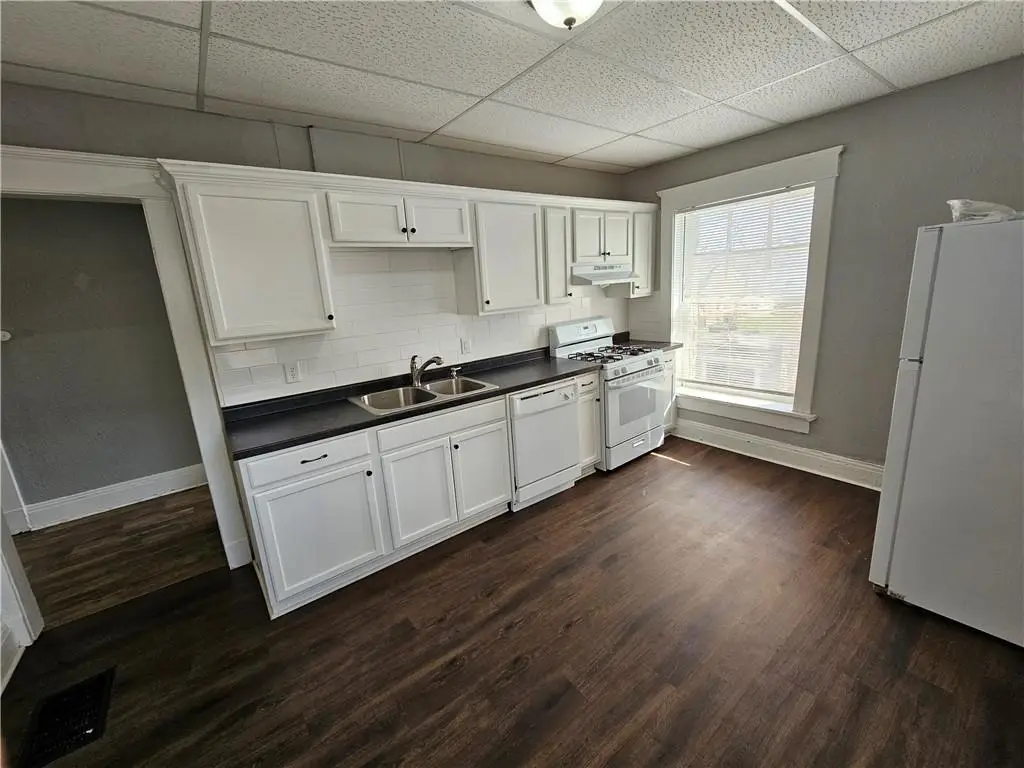 2637 E 29th Street, Kansas City, MO 64128 - #1