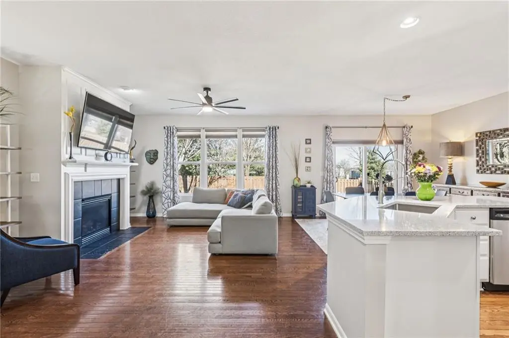 1022 SW Cheshire Drive, Lees Summit, MO 64083 - #1