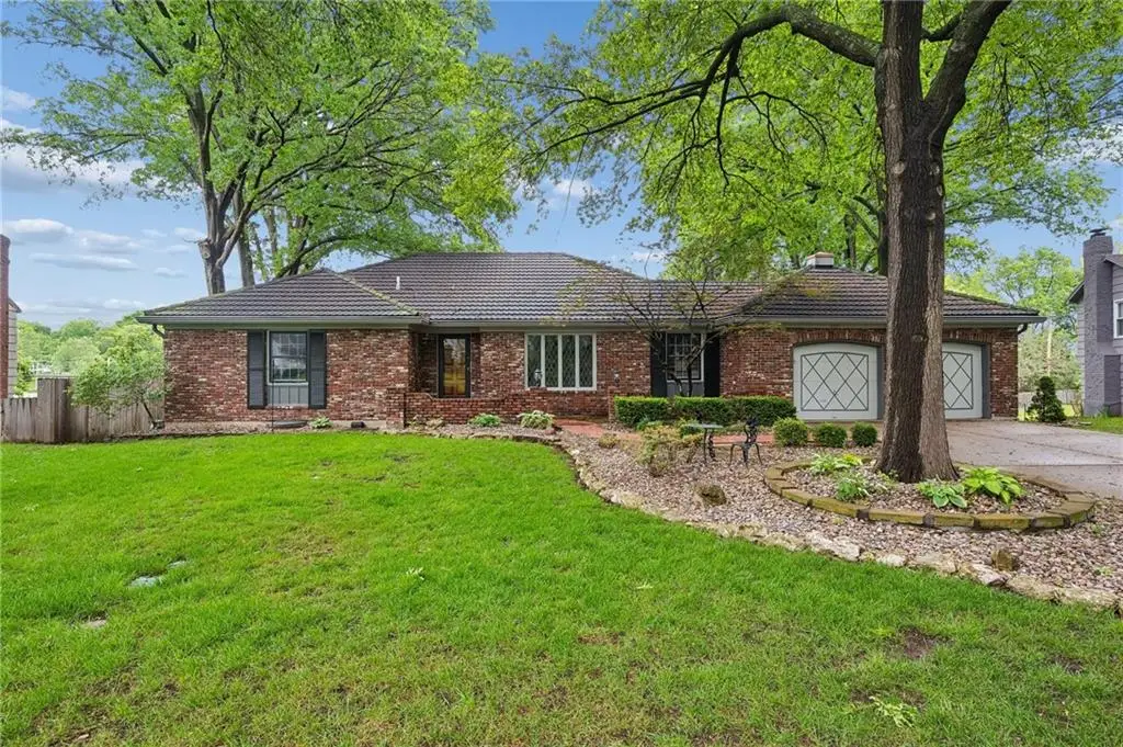 9937 Floyd Street, Overland Park, KS 66212 - #1