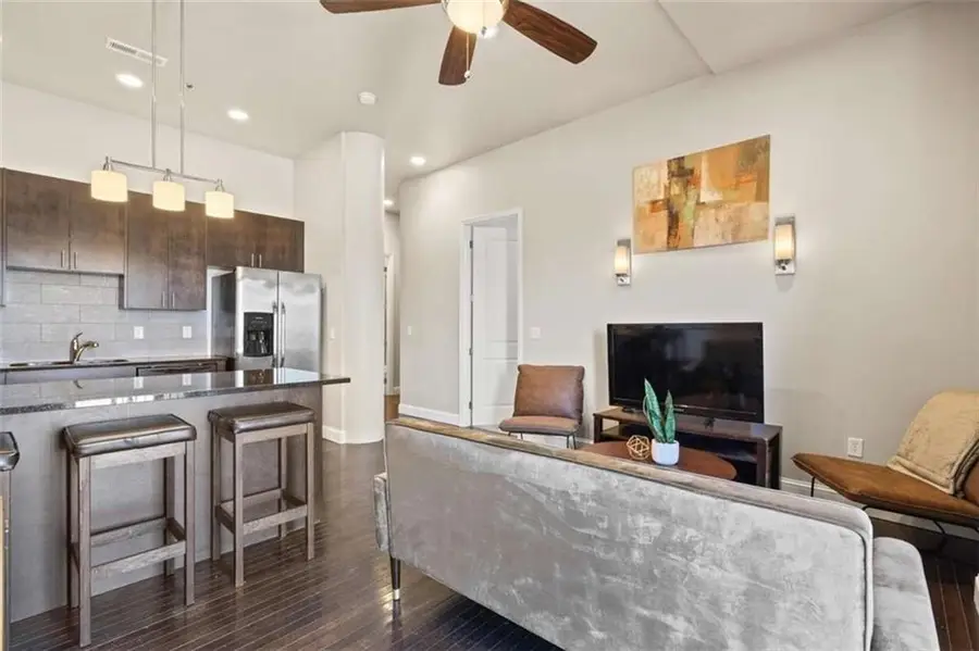 2940 Baltimore Avenue #1001, Kansas City, MO 64108 - #3