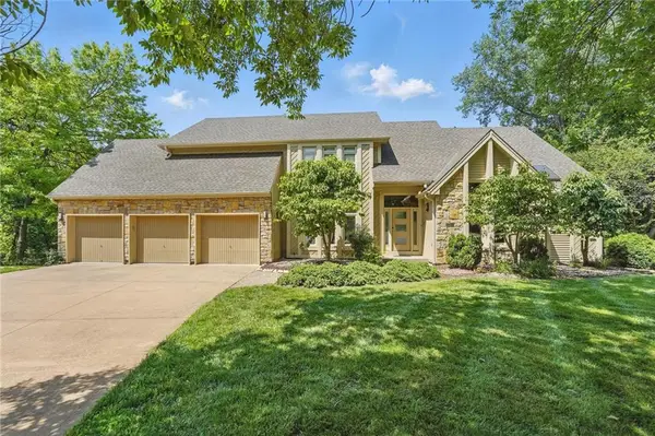 6112 N Mattox Road, Kansas City, MO 64151