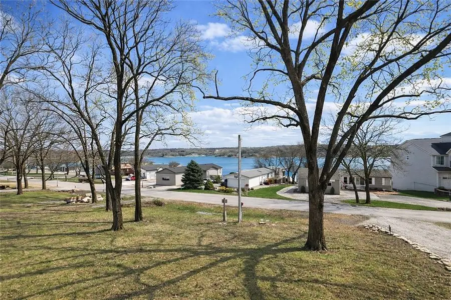 69 Lakeview Lane, Linn Valley, KS 66040 - #3