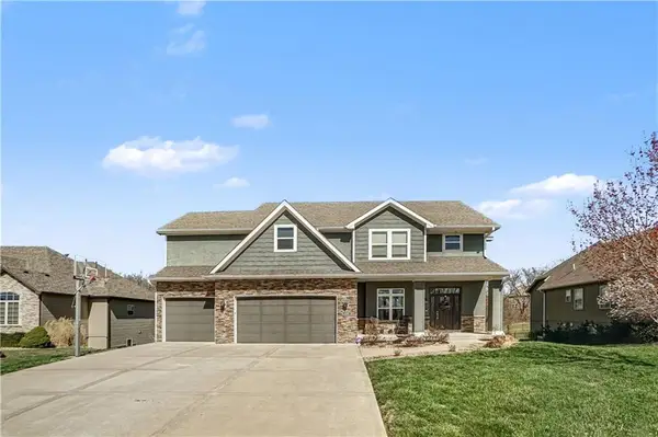 600 Rock Bridge Court, Smithville, MO 64089