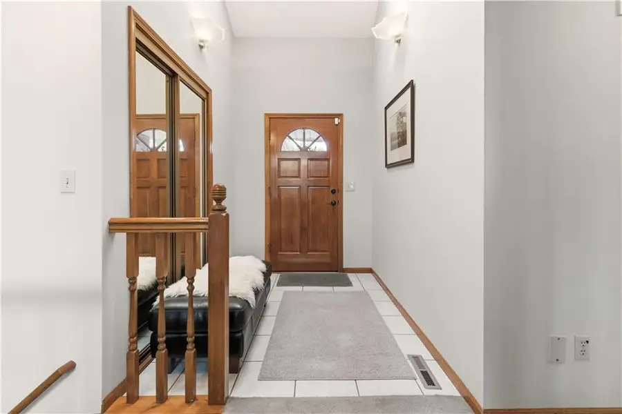 1141 NE Hunters Ridge, Lees Summit, MO 64086 - #2