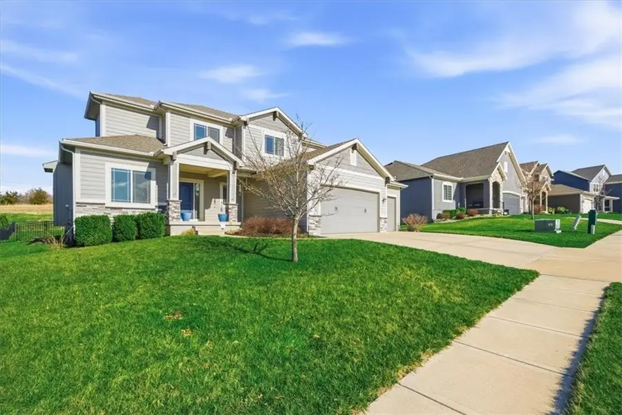 851 Creekmoor Pond Lane, Raymore, MO 64083 - #2