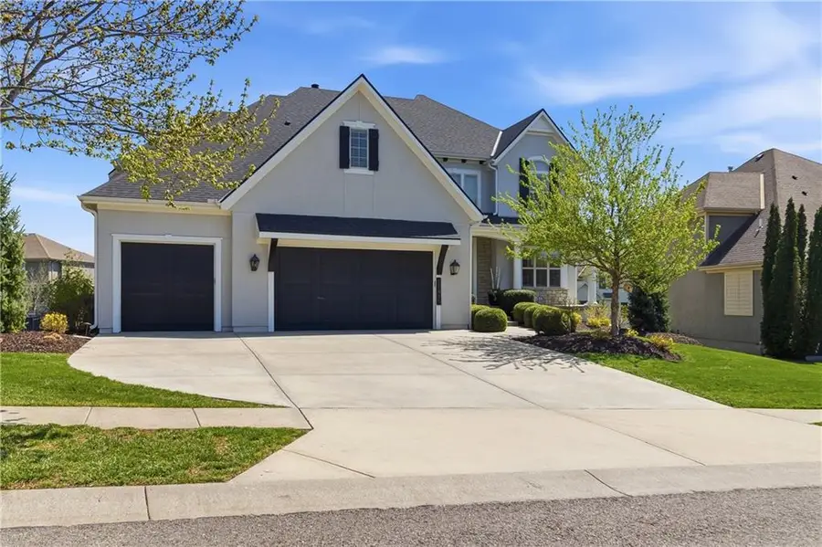 11415 W 165th Terrace, Overland Park, KS 66221 - #2