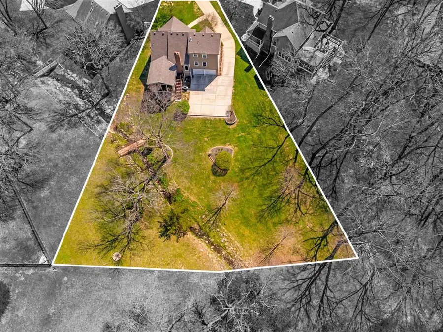 2401 SW Stonecreek Court, Blue Springs, MO 64015 - #2