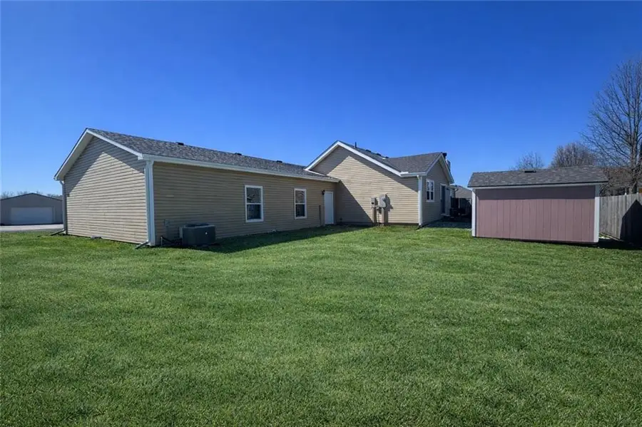 208 W 2nd Street, Garden City, MO 64747 - #2